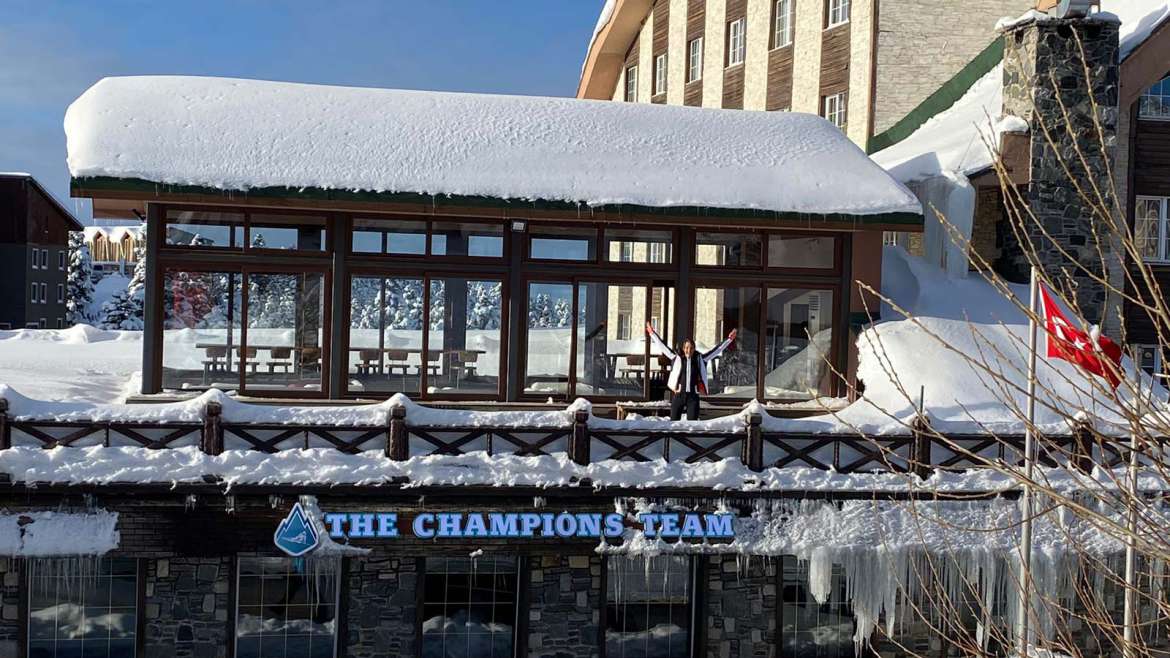 THE CHAMPIONS TEAM SKI & SNOWBOARD RENTAL & ACADEMY